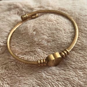 Rose gold bracelet